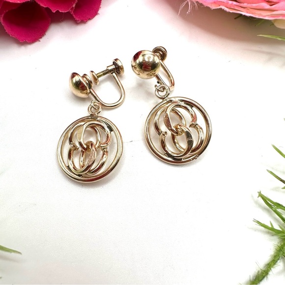 VINTAGE⚜️12K Gold Filled Chain Detail Clip Earrings - Picture 3 of 8